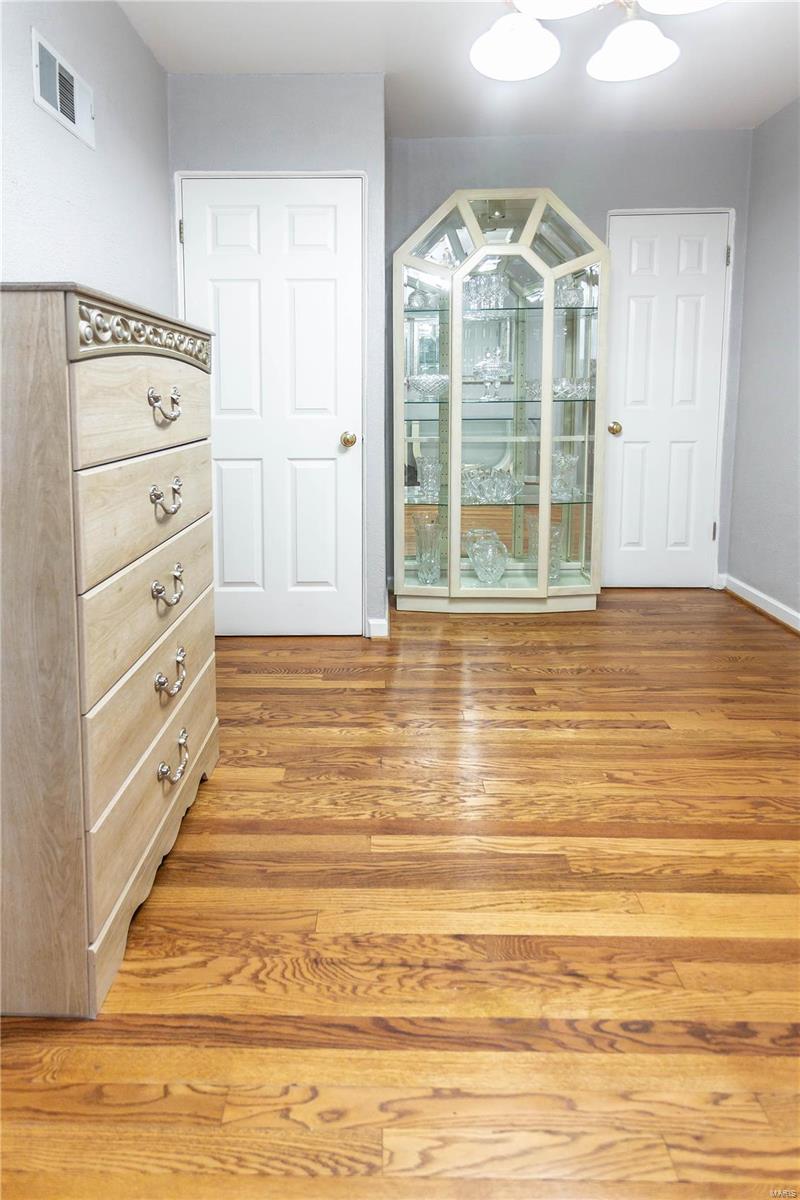 2166 Telegraph Road St. Louis, MO 63125 - Photo 8 of 35 Gallery Image 8