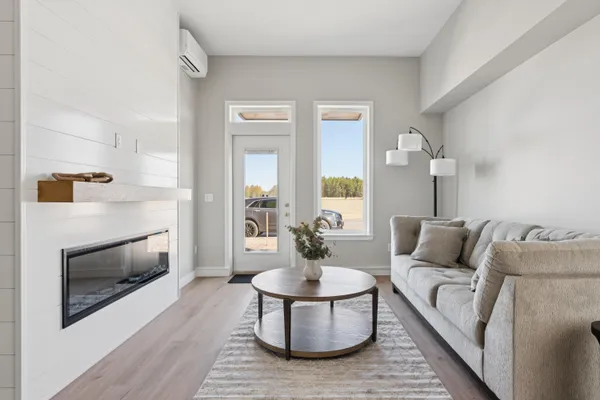 $570,000 | 1 Cross Street, Unit 101, Scarborough, ME 04074