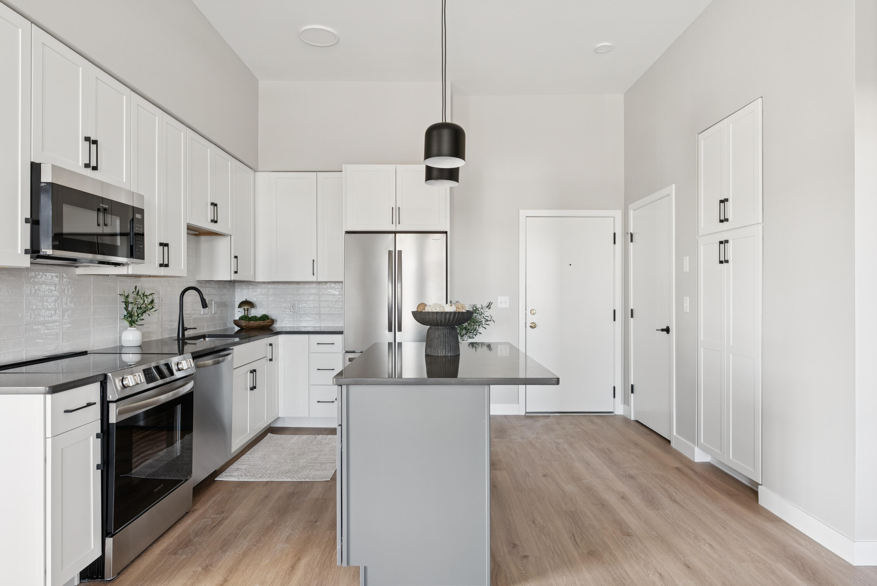 1 Cross Street, Unit 101 Scarborough, ME 04074 - Photo 9 of 49 DSC09377