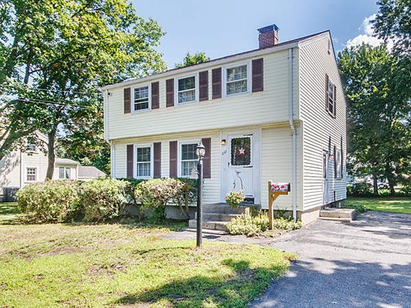 232 Cambridge Road Woburn, MA 01801 - Photo 1 of 20 Gallery Image 1