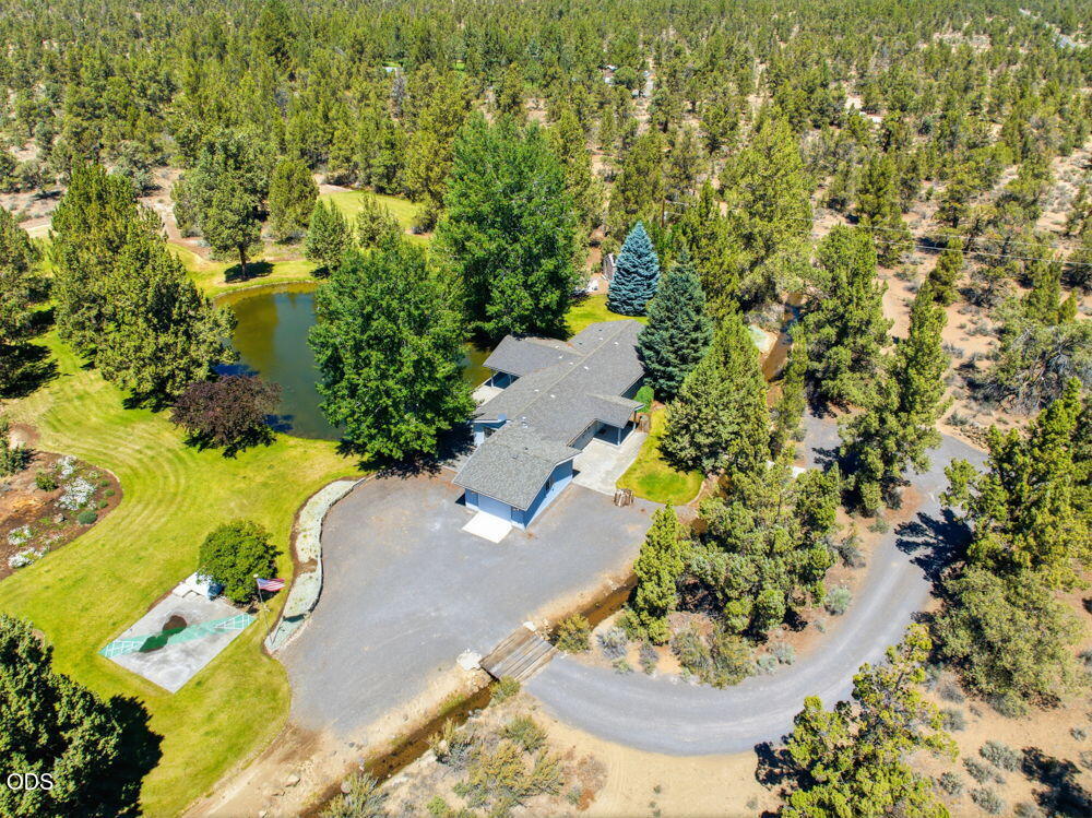 62765 Stenkamp Road Bend, OR 97701 - Photo 40 of 47
