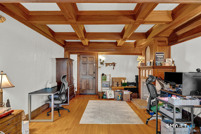 11 Winthrop Road, Unit B West Hartford, CT 06110 - Photo 6 of 27