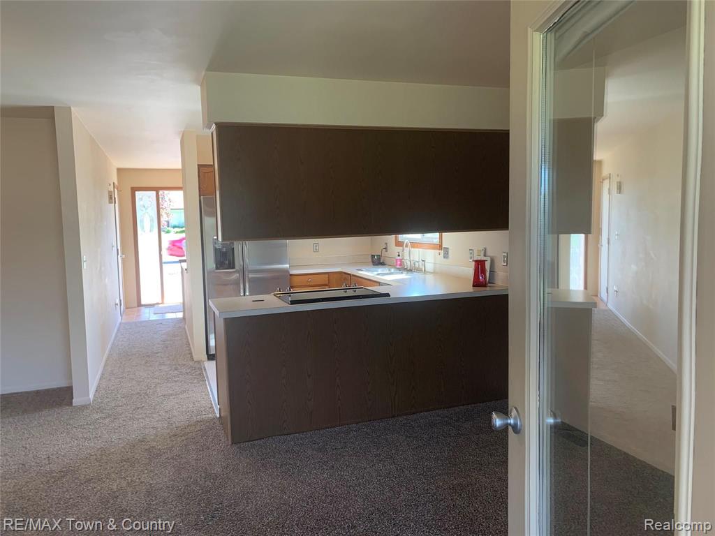 1386 Flushing Road Flushing, MI 48433 - Photo 10 of 33