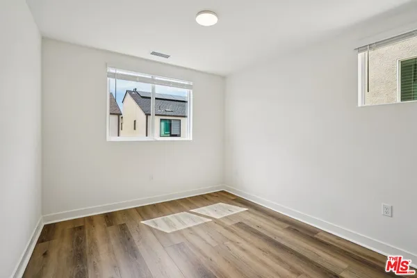 $1,004,990 | 1687 Coral Sea Lane, Los Angeles, CA 90732