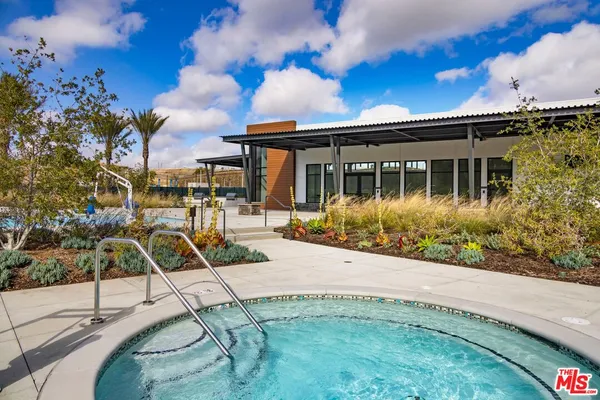 $1,004,990 | 1687 Coral Sea Lane, Los Angeles, CA 90732