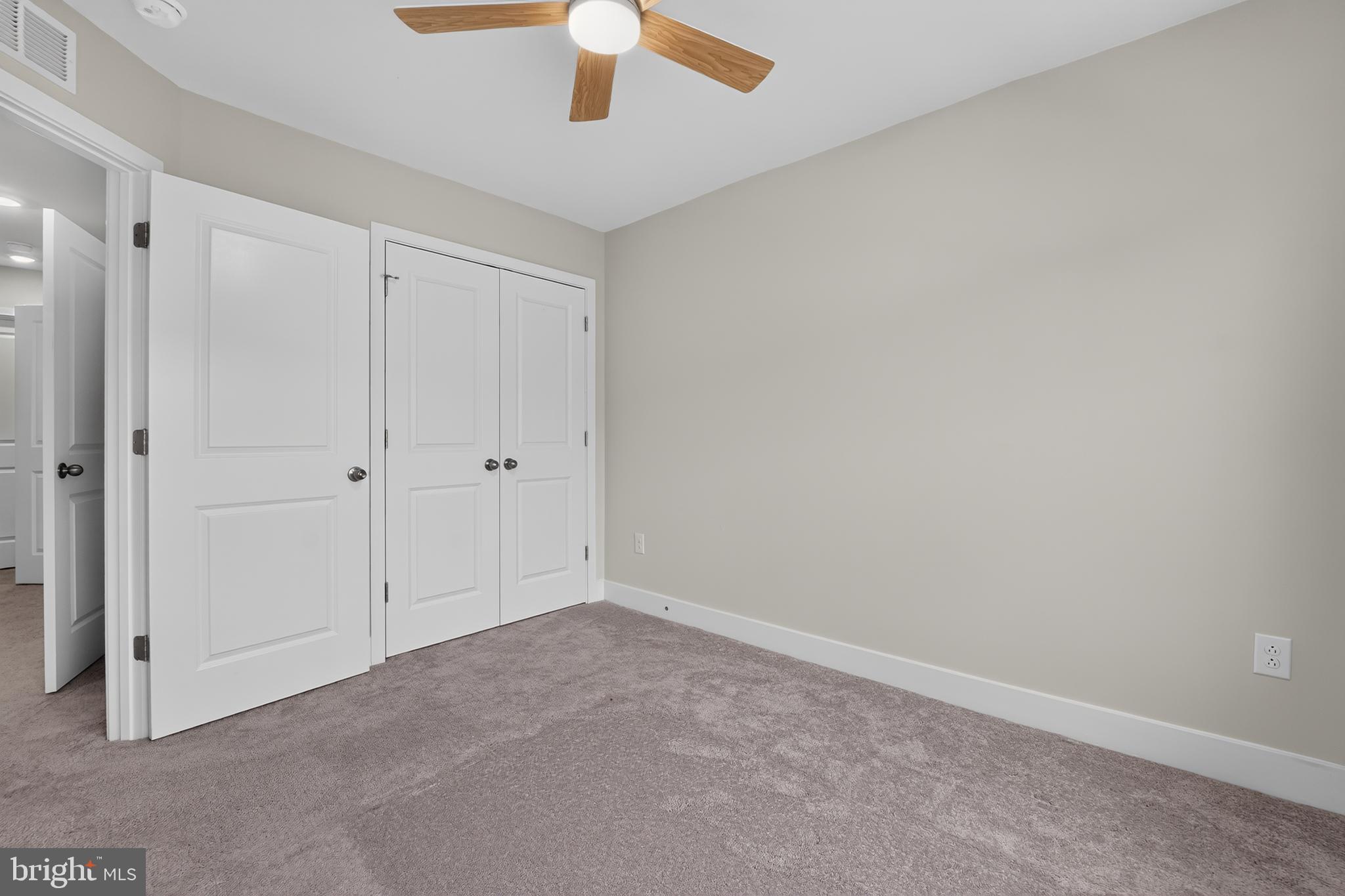 1808 Parham Way Baltimore, MD 21244 - Photo 22 of 31 Spacious room with modern finishes.