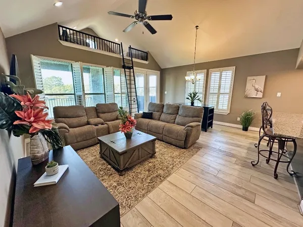 $349,000 | 2112 Fm 3186 C9, Unit 9, Onalaska, TX 77360