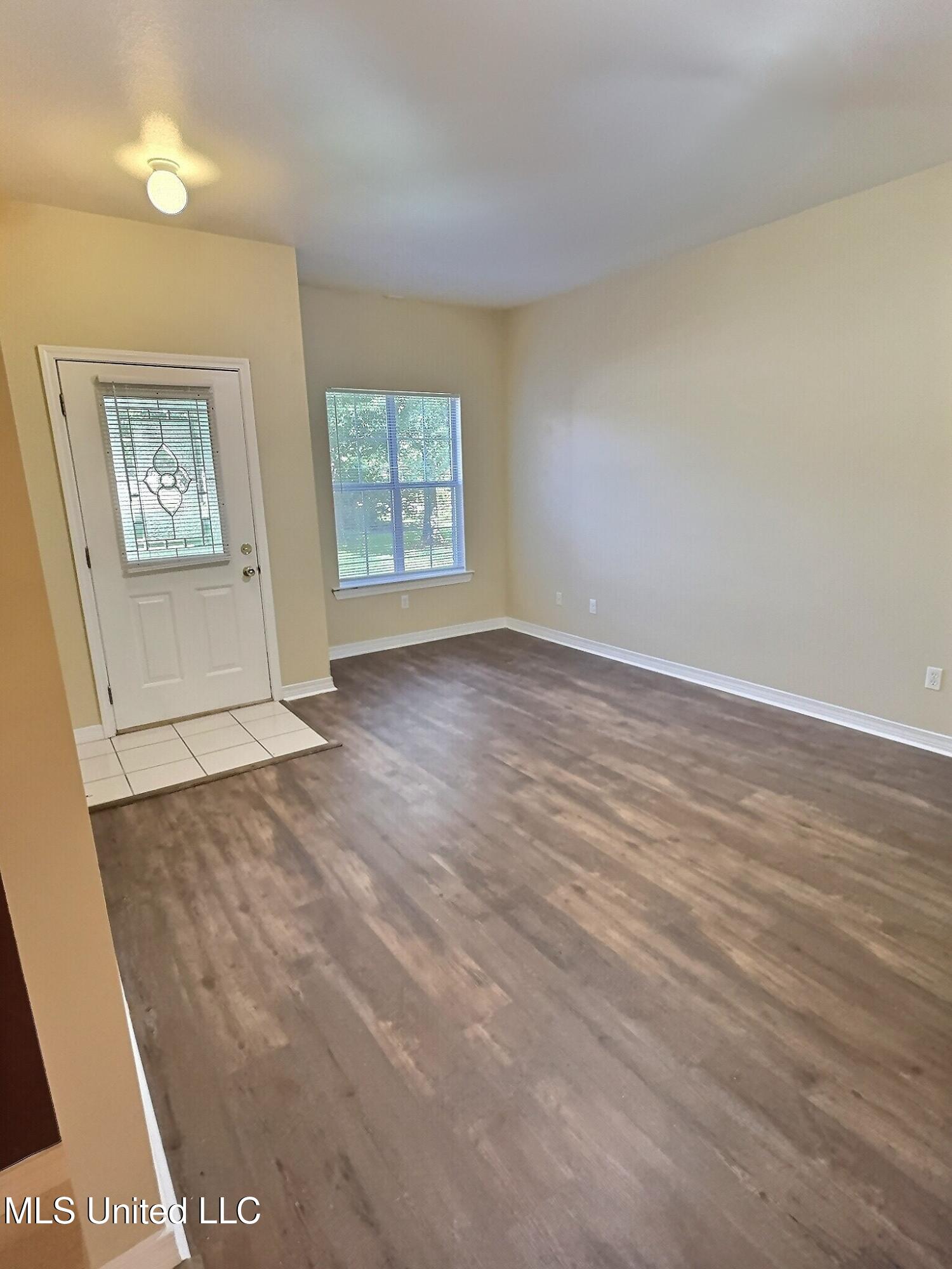 8018 Exchange Street, Unit B Gautier, MS 39553 - Photo 3 of 16 thumbnail_IMG_1745