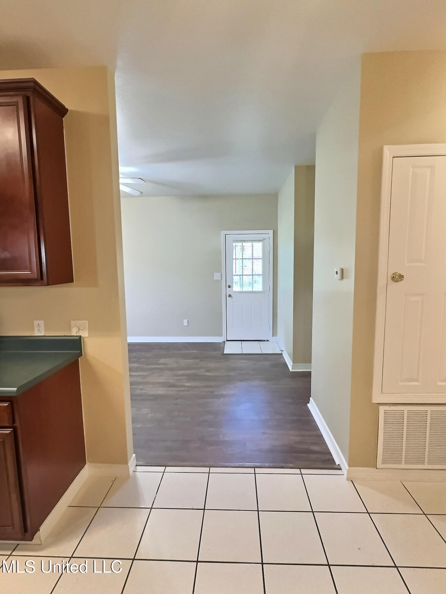 8018 Exchange Street, Unit B Gautier, MS 39553 - Photo 7 of 16 exposio_132603881