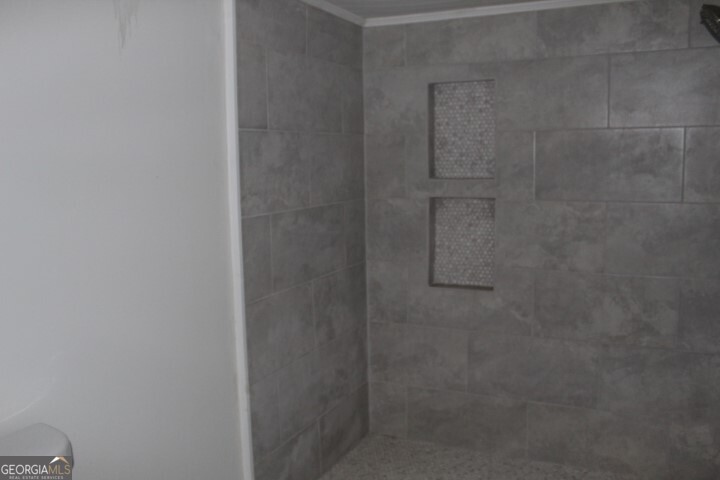 163 Sanders Road Jackson, GA 30233 - Photo 13 of 18
