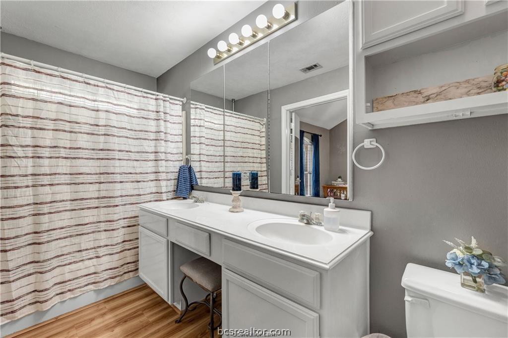 807 Azalea Court College Station, TX 77840 - Photo 16 of 23