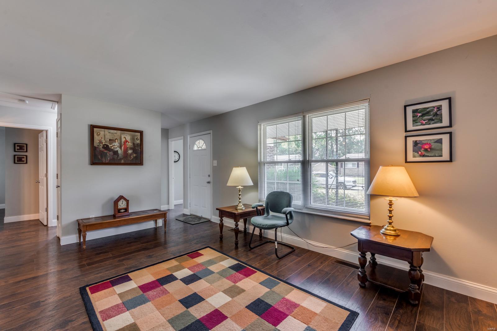 29 Soutee Drive St. Peters, MO 63376 - Photo 4 of 21