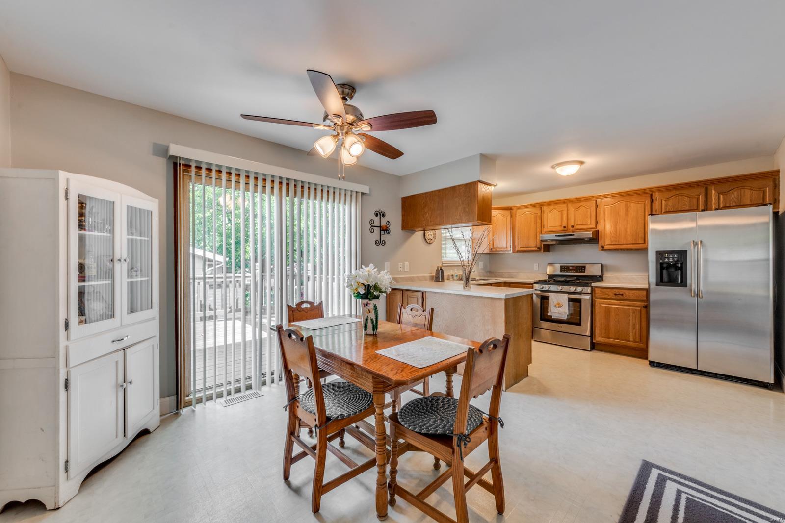 29 Soutee Drive St. Peters, MO 63376 - Photo 10 of 21