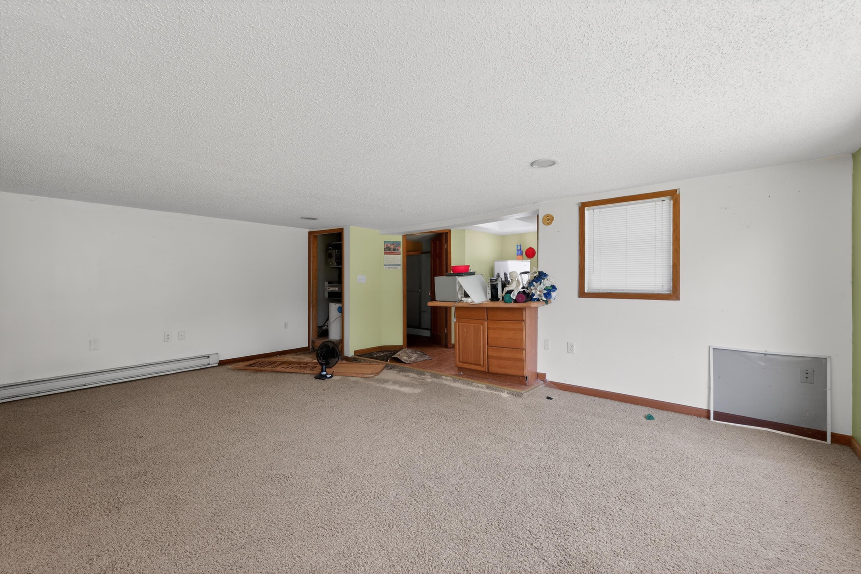 614 16th Place Somers, WI 53140 - Photo 27 of 39 33_614_16th_Pl-Kitchen-7711