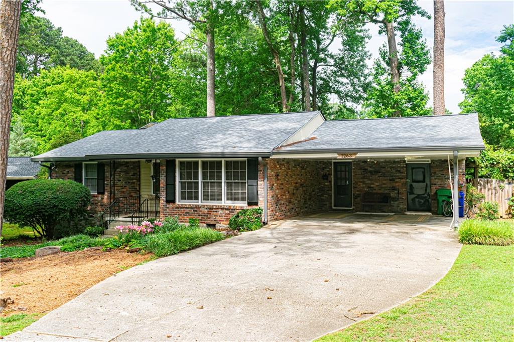 1263 Blueberry Trail Decatur, GA 30033 - Photo 2 of 31