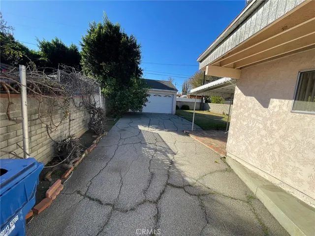 $989,000 | 5717 Natick Avenue, Sherman Oaks, CA 91411