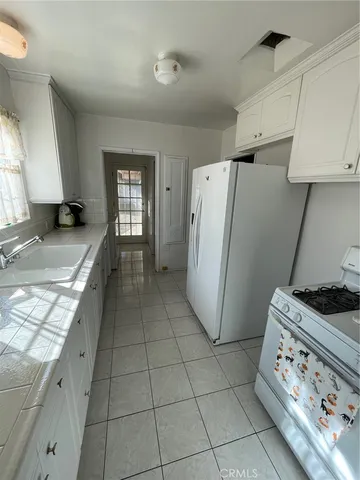 $989,000 | 5717 Natick Avenue, Sherman Oaks, CA 91411