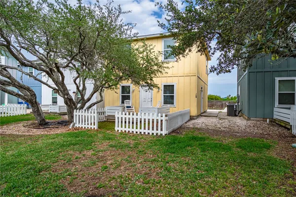 $255,000 | 4212 S Highway, Unit 16, Rockport, TX 78382