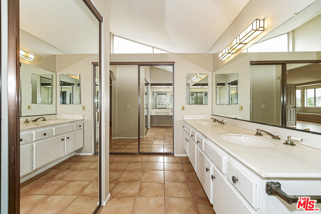 2205 Baseline Road La Verne, CA 91750 - Photo 22 of 27 Gallery Image 22