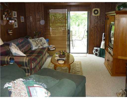 739 New Texas Road Plum, PA 15239 - Photo 10 of 14 Den/Family/Great Room.