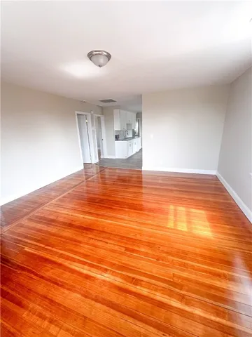 $2,500 | 37 Old Oak Avenue, Cranston, RI 02920