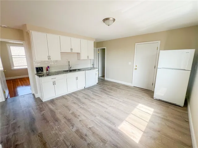 $2,500 | 37 Old Oak Avenue, Cranston, RI 02920