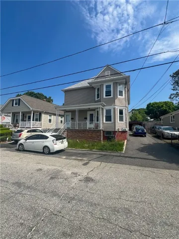 $2,500 | 37 Old Oak Avenue, Cranston, RI 02920