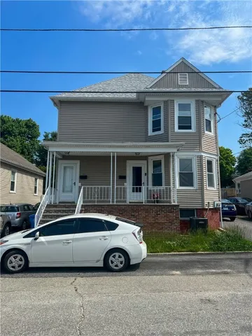$2,500 | 37 Old Oak Avenue, Cranston, RI 02920