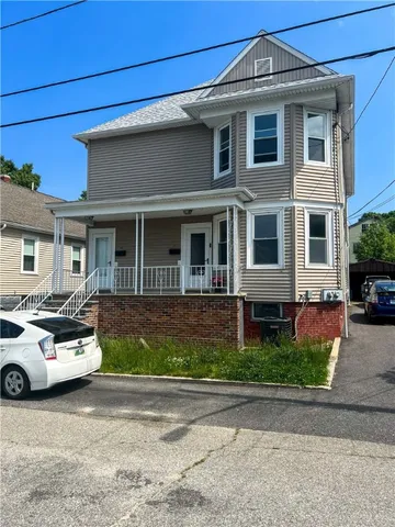 $2,500 | 37 Old Oak Avenue, Cranston, RI 02920