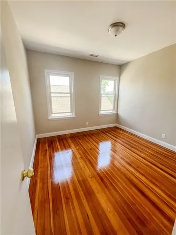 $2,500 | 37 Old Oak Avenue, Cranston, RI 02920