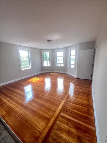 $2,500 | 37 Old Oak Avenue, Cranston, RI 02920