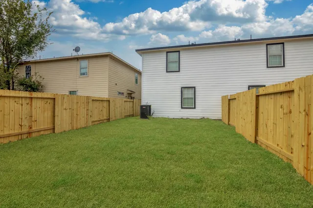 $375,000 | 6933 Liverpool Street, Houston, TX 77021