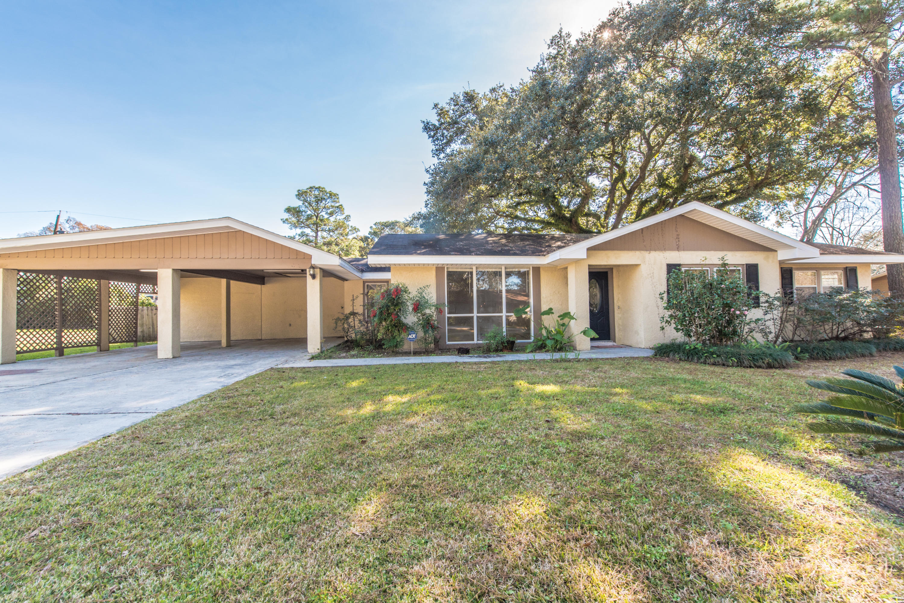 112 Choctaw Road Lafayette, LA 70501 - Photo 2 of 20 Gallery Image 2