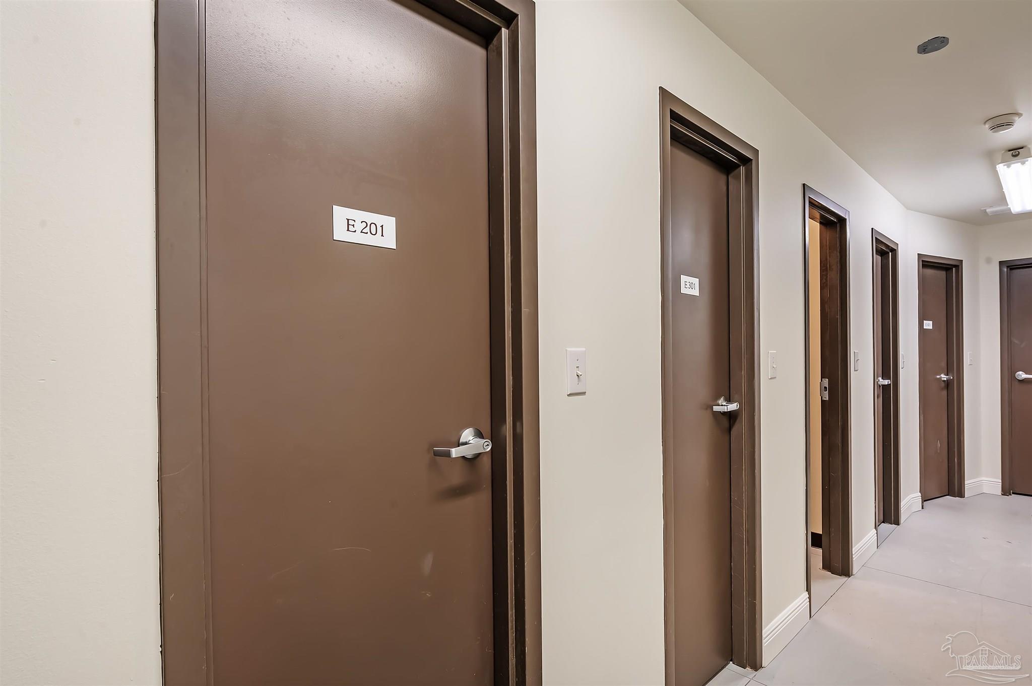 16547 Perdido Key Drive, Unit E501 Pensacola, FL 32507 - Photo 50 of 63 a view of a livingroom and a bathroom