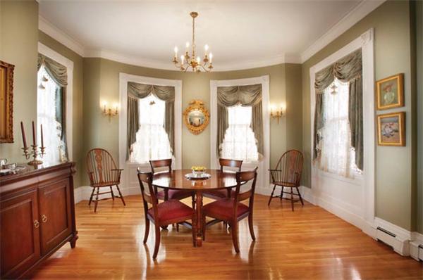 4 Perry Street, Unit A Brookline, MA 02445 - Photo 2 of 12 Gallery Image 2
