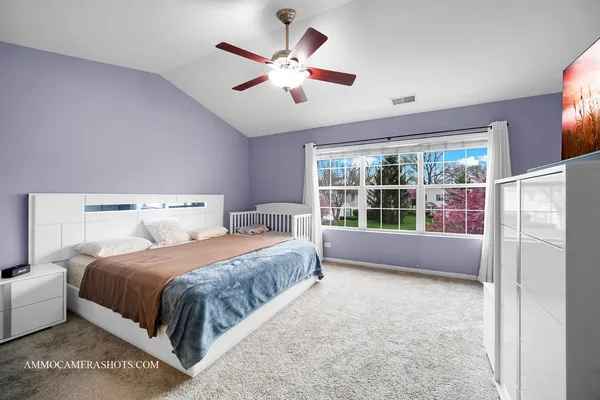 $2,800 | 2389 Stoughton Circle, Aurora, IL 60502