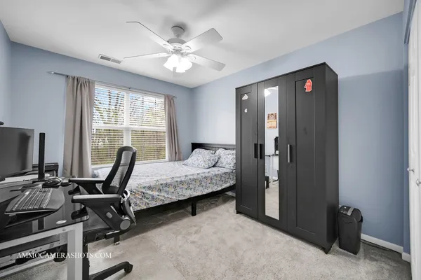 $2,800 | 2389 Stoughton Circle, Aurora, IL 60502