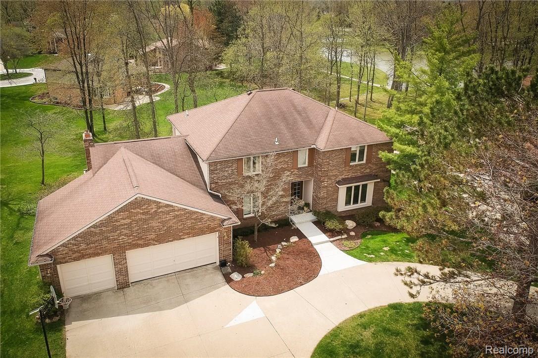 2873 Kilburn Court Rochester, MI 48306 - Photo 2 of 32 20180509_SLP.jpg