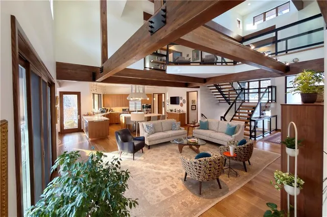 $2,595,000 | 2615 West 98th Street, Leawood, KS 66206