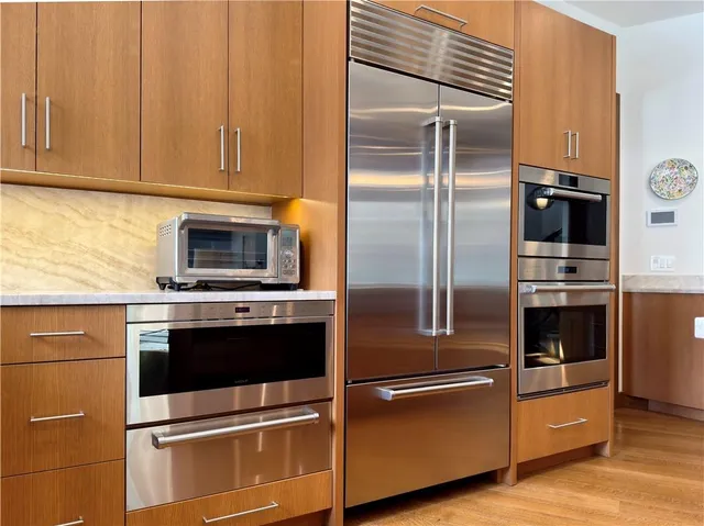 $2,595,000 | 2615 West 98th Street, Leawood, KS 66206