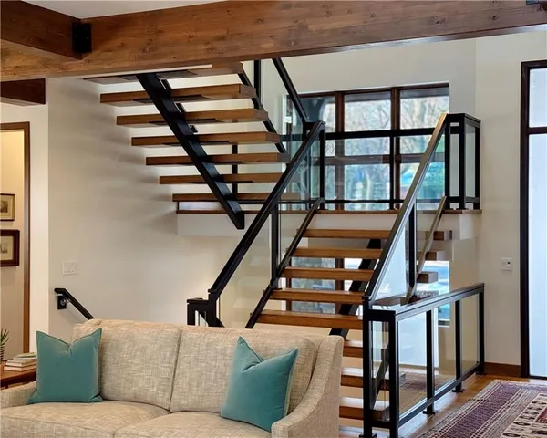 $2,595,000 | 2615 West 98th Street, Leawood, KS 66206