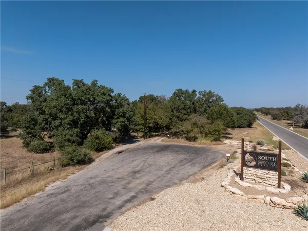$2,213,900 | 8520 Brewer Lane, Salado, TX 76571
