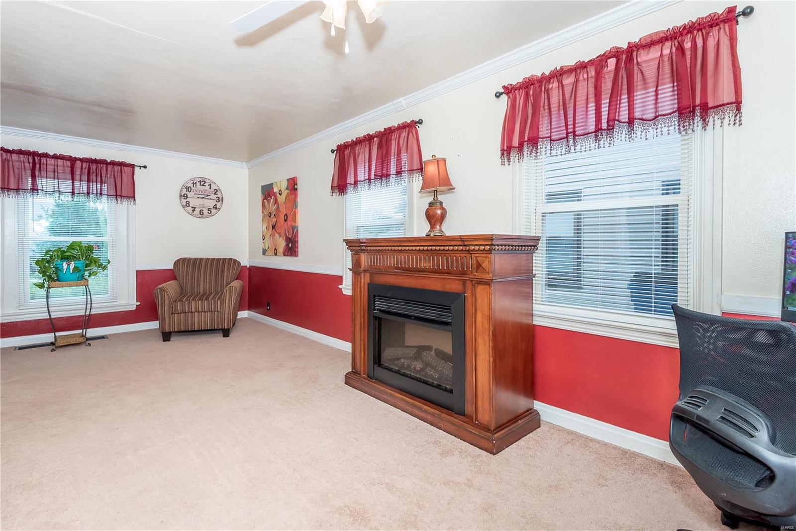 9457 Harold Drive St. Louis, MO 63134 - Photo 11 of 39