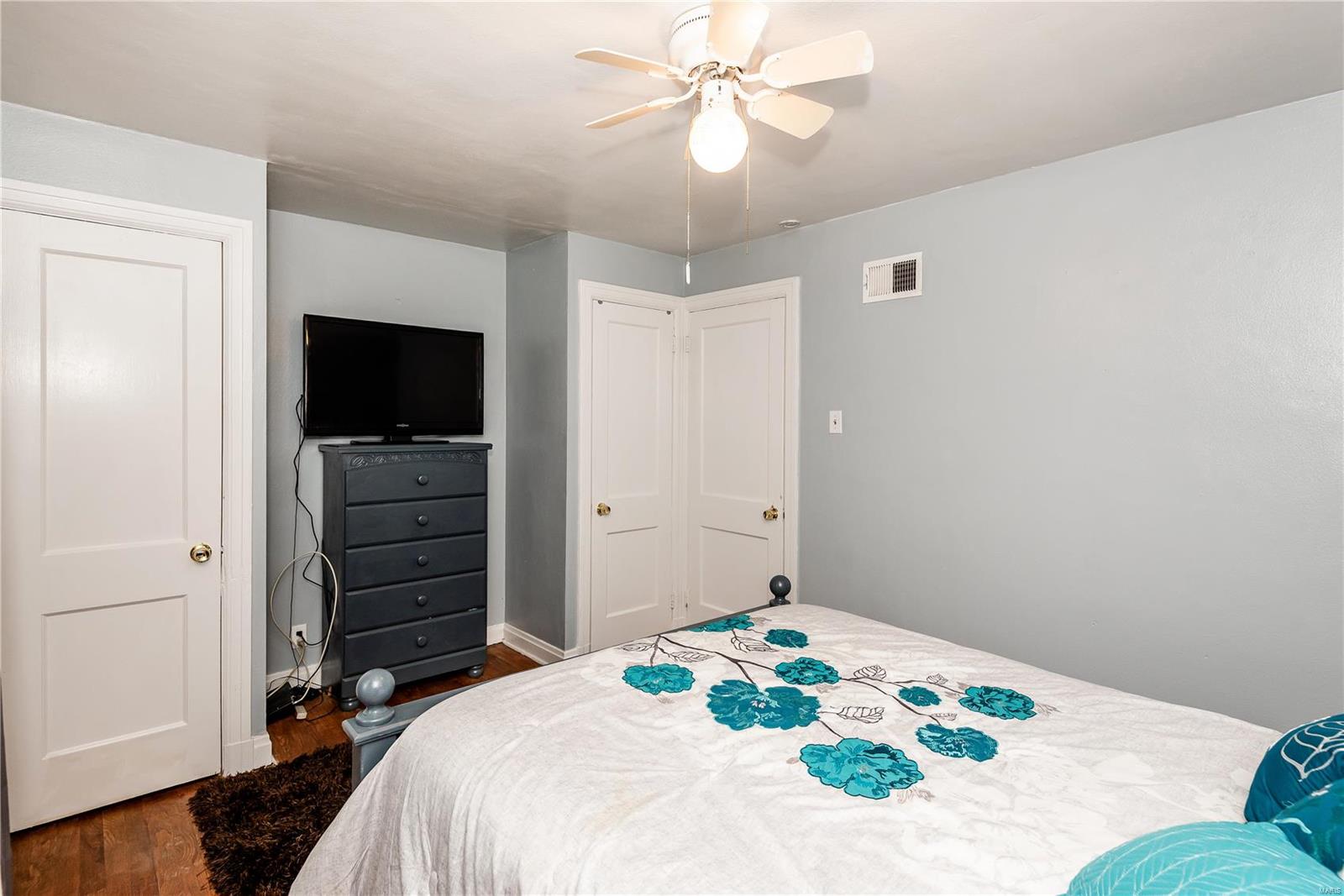 9457 Harold Drive St. Louis, MO 63134 - Photo 25 of 39