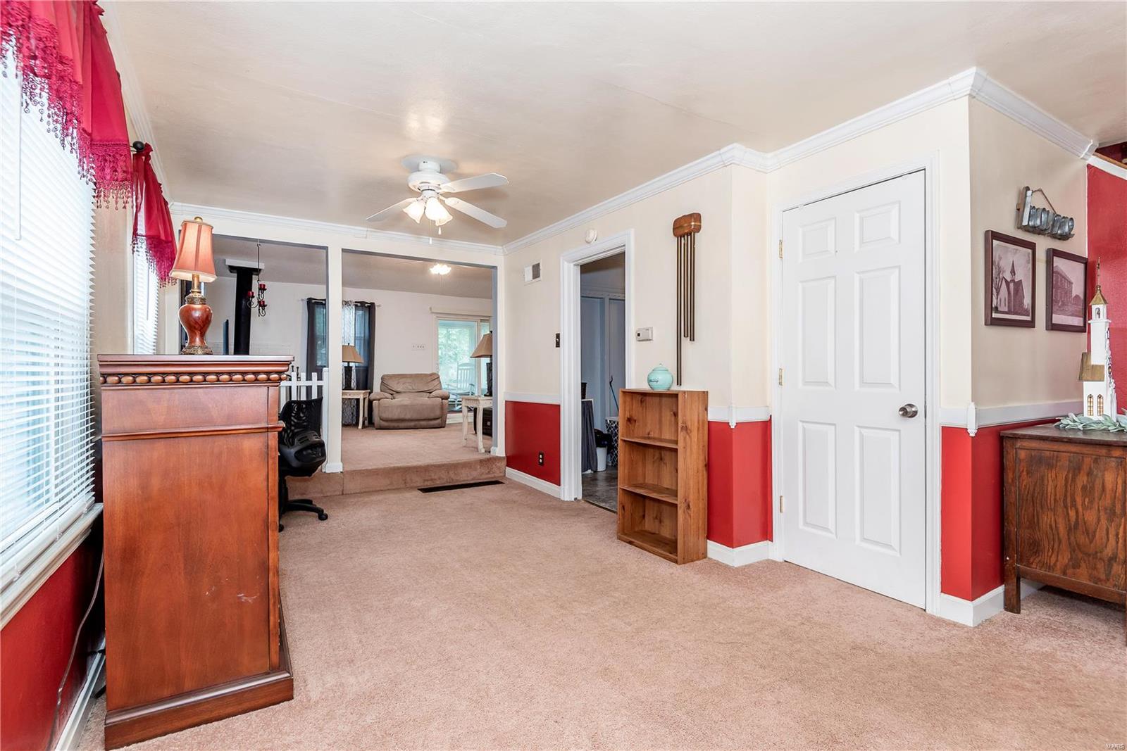 9457 Harold Drive St. Louis, MO 63134 - Photo 9 of 39