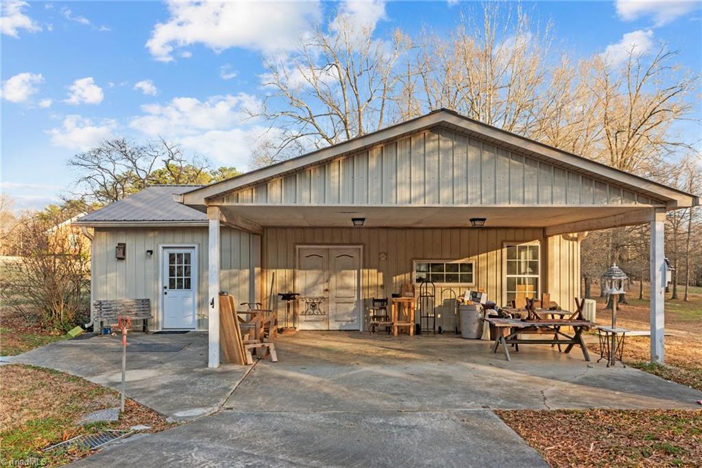 1808 Routh Road Burlington, NC 27217 - Photo 8 of 25 Gallery Image 8