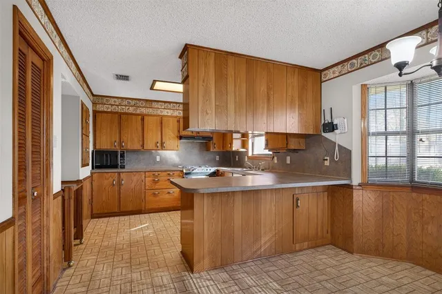 $215,000 | 8204 Heatherbrook Circle, Haughton, LA 71037