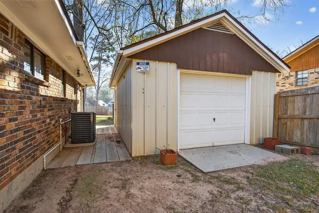 $215,000 | 8204 Heatherbrook Circle, Haughton, LA 71037