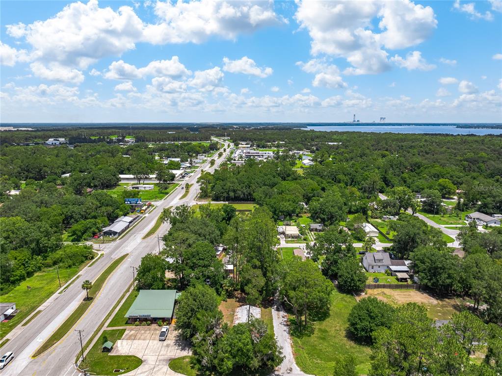 101 Pecan Street Palatka, FL 32177 - Photo 6 of 11 a view of a city with lush green forest