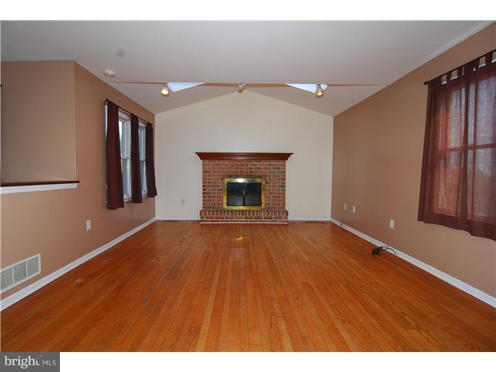 48 Rim View Lane Reading, PA 19607 - Photo 6 of 19 Family Room